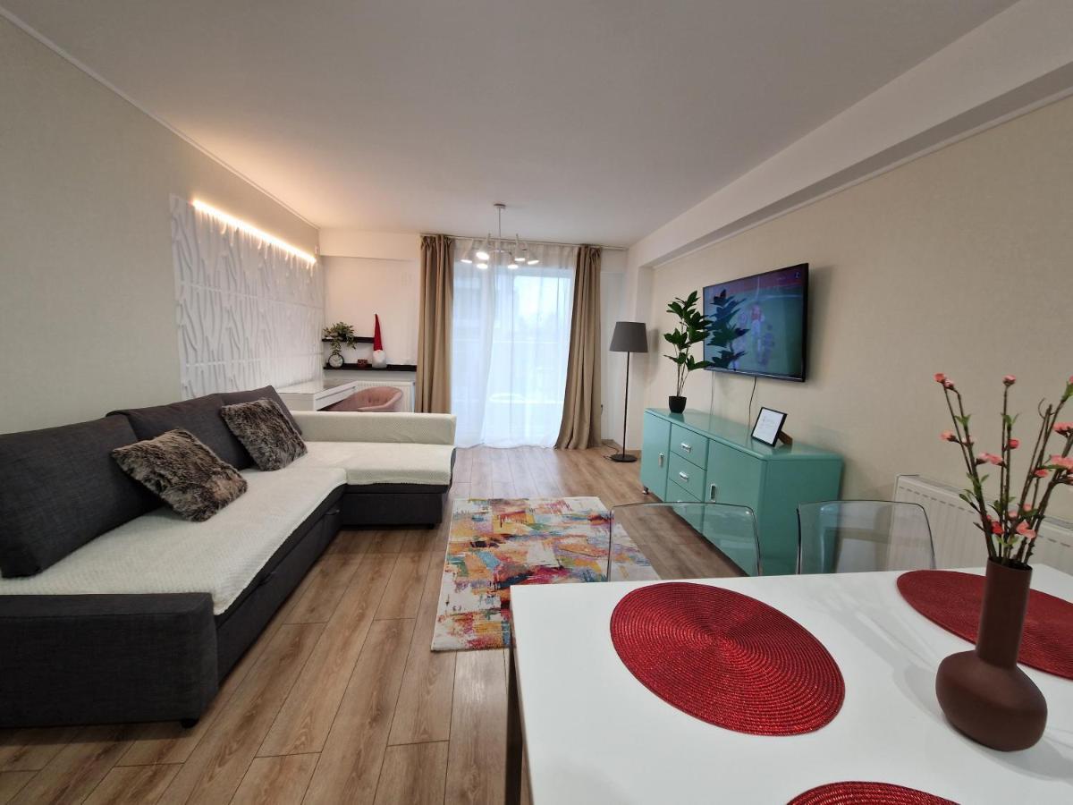 Golden Airport Residence 奥托佩尼 外观 照片