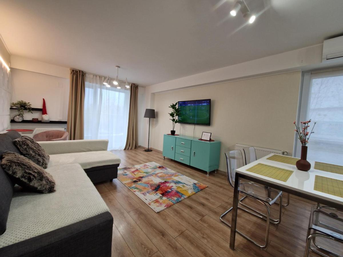 Golden Airport Residence 奥托佩尼 外观 照片