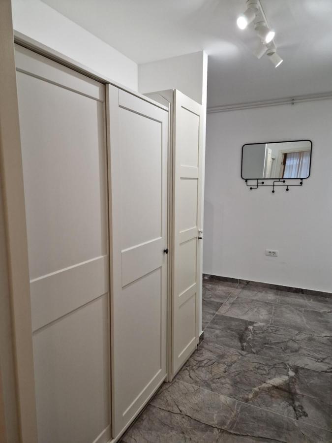 Golden Airport Residence 奥托佩尼 外观 照片
