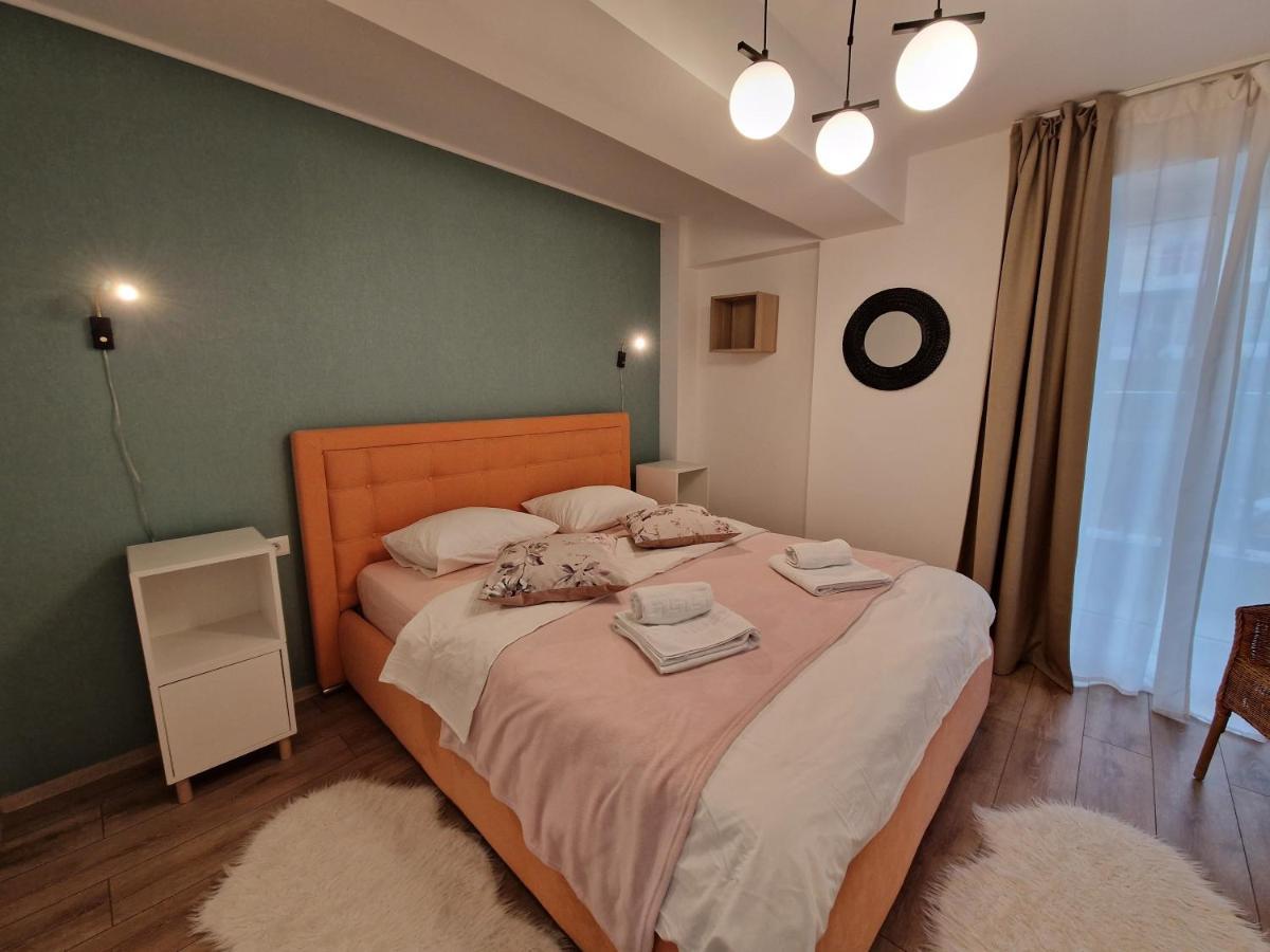 Golden Airport Residence 奥托佩尼 外观 照片